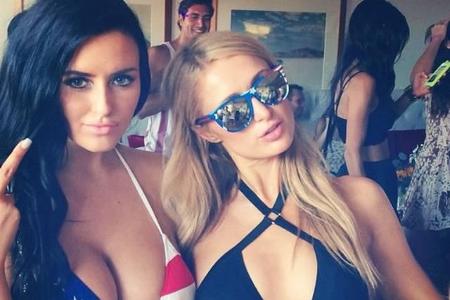 Oh la la! Wenn das mal nicht ein sexy Bikini ist! Am 4. Juli hat Paris Hilton zur großen Beachparty nach Malibu geladen - un...