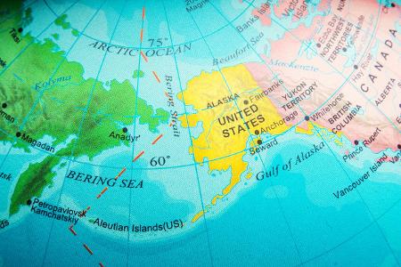 Kuriose Fakten über Nordamerika: Die Datumsgrenze trennt zwei Inseln