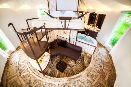 3.2 Homoki Yurt Luxury kleiner.jpg