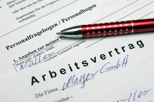 Arbeitsvertrag: Diese Klauseln sind unwirksam