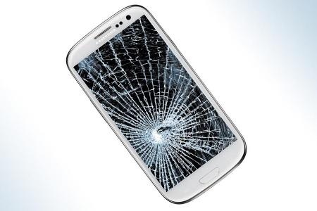 Erfahren Sie, wie Sie trotz defektem Display an Ihre Smartphone-Daten kommen.