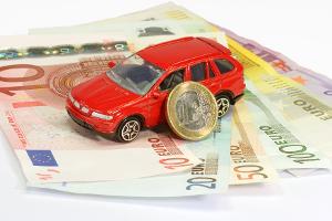 Kfz-Versicherungswechsel spart bis zu 548 Euro jährlich
