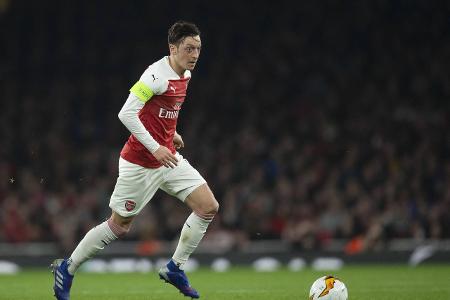 Özil.jpg