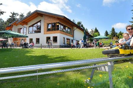 Sommerrodelbahn Wasserkuppe und Rhönbob