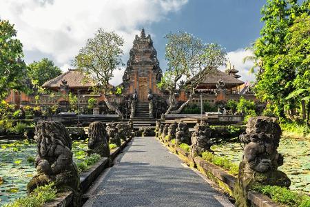 Die Traumstrände von Bali sind selbstverständlich auch vertreten. Ubud gilt als das kulturelle und gesellschaftliche Zentrum...