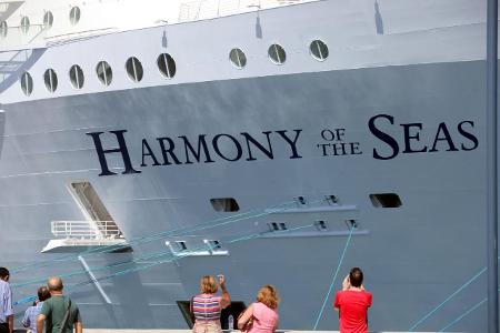 2 Harmony of the Seas_ZUMA Press.jpg