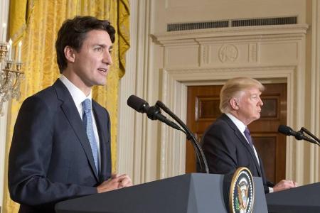 So nah und doch so fern. Im Februar kam der kanadische Premierminister Justin Trudeau zu Besuch. Unterschiedlicher könnten d...