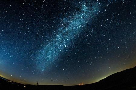 Komet Neowise: Fotostar auf der ganzen Welt Milchstraße