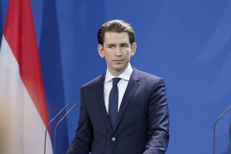 imago Jürgen Heinrich Sebastian Kurz.jpg