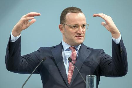 Weitere Kandidaten für Kabinettsposten sind Ex-Gesundheitsminister Jens Spahn, der Klima- und Energieexperte Andreas Jung und die stellvertretende CDU-Vorsitzende Silvia Breher.