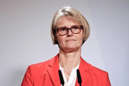 Kultusminister und Bildungsministerin Anja Karliczek beraten über Schulöffnung