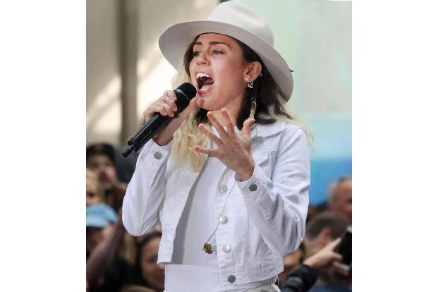 Die wichtigsten Corona-News der letzten Woche Kampagne Miley Cyrus Global Citizen