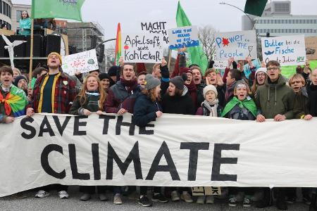 Hamburg Fridays for Future Greta Thunberg Luisa Neubauer