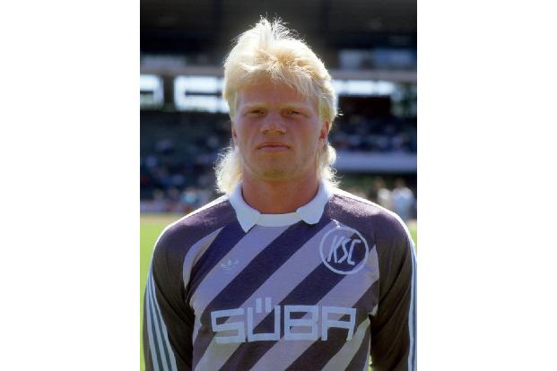 Leichte Schlagseite in einer ansonsten imposanten Mähne präsentierte Oliver Kahn in seiner Zeit beim Karlsruher SC.