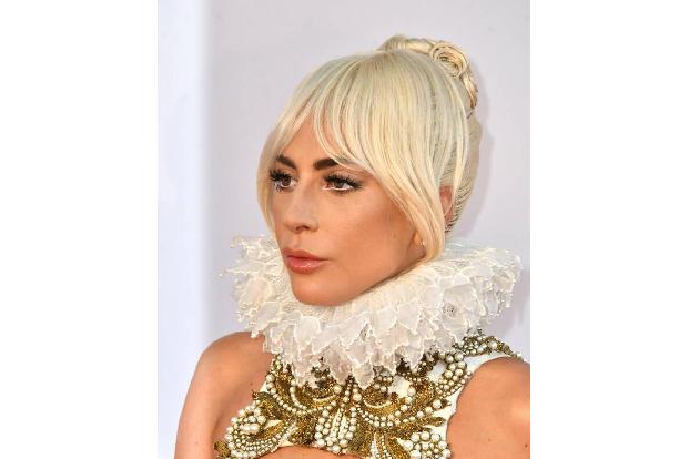 Lady Gaga animierte ihre Follower, es ihr gleichzutun und mit kreativen Masken-Ideen aufzuwarten. 