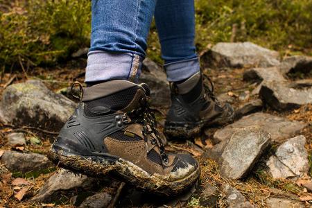 Damit nicht genug. Auch gebrauchte Sport- und Campingausrüstung sowie Wander- und Sportschuhe müssen beim Neuseeländischen Z...