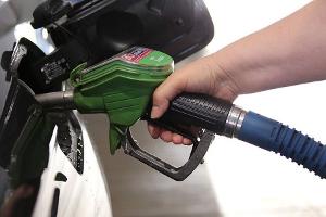 Autos verbrauchen mehr als angegeben