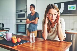 So wehren Sie sich gegen emotionale Erpressung Ihres Partners