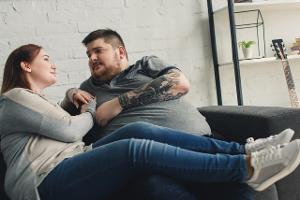 Die 10 besten Sexstellungen für Dicke