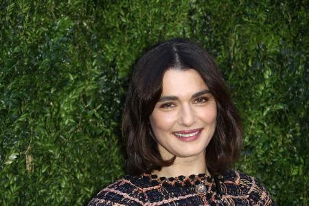 Damit hätte wohl niemand gerechnet: Rachel Weisz erwartet mit 48 Jahren das erste gemeinsame Kind mit ihrem Ehemann Daniel C...
