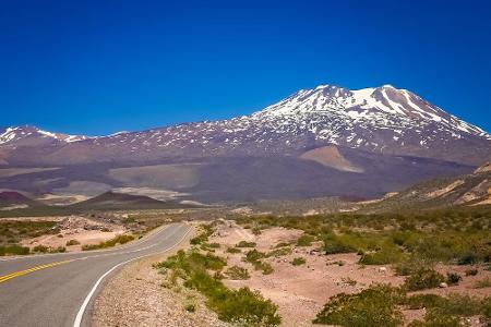 Platz 3 der beliebtesten Instagram-Routen belegt die Ruta Nacional 40. Sie durchquert den gesamten Westen Argentiniens mit A...