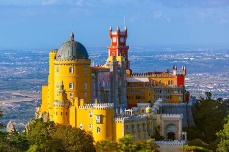 Seit 1995 gehört das portugiesische Sintra zum Weltkulturerbe der UNESCO. Das Palácio Nacional da Pena (Pena Nationalpalast)...