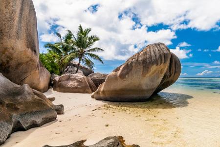 Anse Lazio, Seychellen: Die Inselgruppe im Indischen Ozean ist bekannt für ihre atemberaubenden Küstenstreifen. Anse Lazio t...