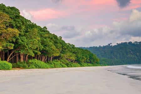 Radhanagar Beach, Indien: Havelock Island nennt sich dieses kleine Paradies, das sich östlich des indischen Subkontinents be...