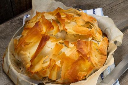 Filoteig kommt ganz ohne Butter aus. Die perfekte Alternative zu kalorienreichem Blätterteig.