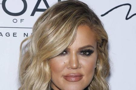 Genau wie ihre Schwester Khloé Kardashian (33): Zu viel Bronzer und ein zu dunkler Lipliner ruinieren hier leider ihr Make-up.