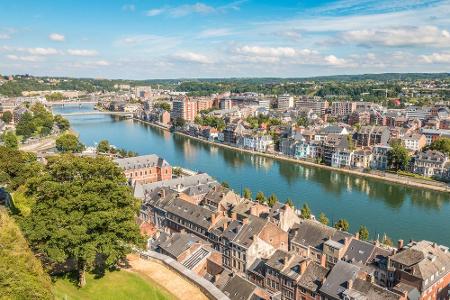 Platz sieben führt uns nach Belgien. Namur ist die Hauptstadt der belgischen Region Wallonien. Wallonien? Genau, die bei Tou...