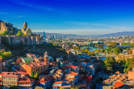 Den Bronze-Rang holt sich Georgiens Hauptstadt Tiflis. Die Altstadt steht schon seit 1993 auf der Anwärterliste des UNESCO-W...