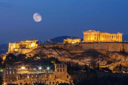 Athen scheint noch nicht vom Reise-Radar verschwunden zu sein. Warum auch? Schließlich sind Sehenswürdigkeiten wie die Akrop...
