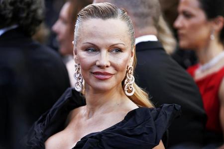 Für Fußballspieler Adil Rami ist Pamela Anderson Anfang des Jahres extra nach Frankreich gezogen. Im September habe sie aus ...