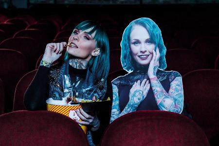 Glücklich allein: In ihrem Musikvideo zum Song 