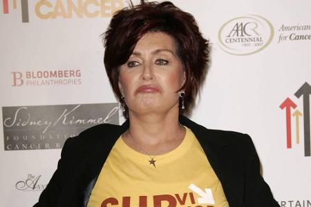 Dieses Bild stammt aus dem Jahr 2008. Drei Jahre später ließ sich Sharon Osbourne ihre Brustimplantate durch kleinere ersetz...