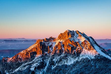 Malerisch ist auch der Blick auf den Berg Velky Rozsutec, im slowenischen Nationalpark der Kleinen Fatra. Auf den Gipfel des...