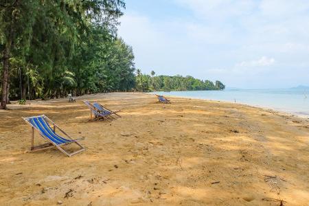 Wer Einsamkeit sucht, hat auf der thailändischen Insel Ko Mak sein Paradies gefunden. Nur wenige Touristen betreten das Flec...