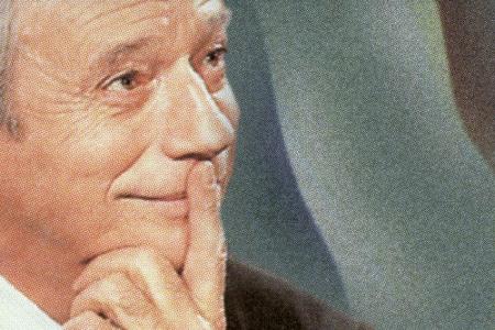 Signorets zweiter Ehemann, Yves Montand, lebte sechs Jahre länger als sie. Der französische Schauspieler, geboren am 13. Okt...