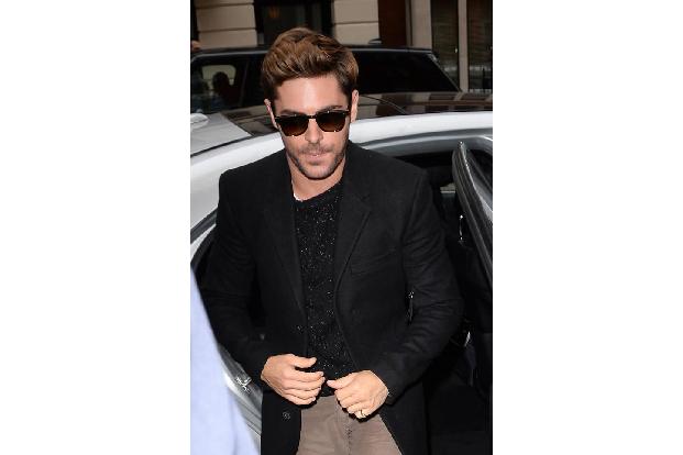 ...Zac Efron, denn der twitterte einst seine arrogante Ignoranz, indem er schrieb: 