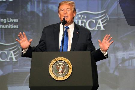 ...Donald Trump. Bevor er Präsident wurde, schrieb ihm ein Follower: 
