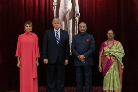 Dass sie sich fremden Kulturen nicht verschließt, zeigte die First Lady in der indischen Hauptstadt Neu-Delhi. Im Februar 20...