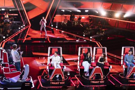Die Coaches sehen die Talente bei den Blind Auditions zunächst nicht.