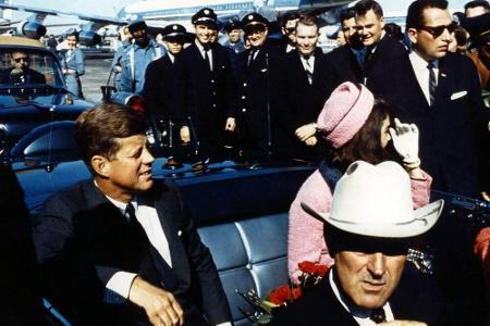 Der 22. November 1963 versetzt nicht nur die USA, sondern die ganze Welt in Schockstarre: US-Präsident John F. Kennedy sackt...