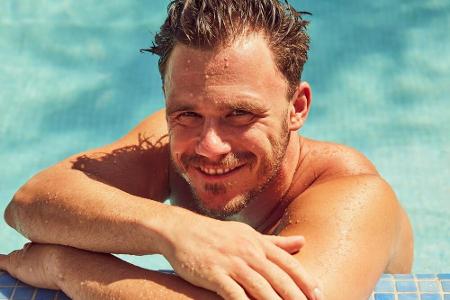 Christian (33), Akrobat aus Berlin