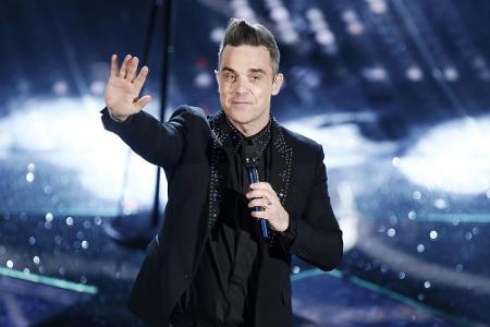 In jungen Jahren witzelte Sänger Robbie Williams gerne über seine Leseschwäche und kündigte in Interviews auch schon mal an:...