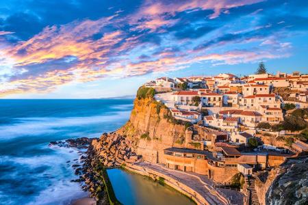 Tiefblaues Meer, riesige Strände und eine Kultur, die ihresgleichen sucht - Portugal hat einiges zu bieten. Das Land wurde z...