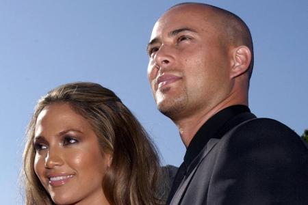 Als Jennifer Lopez (51) Ben Affleck (48) 2001 am Filmset von 