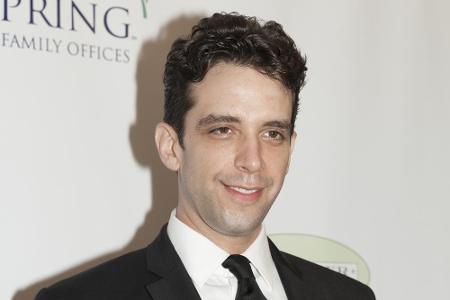 Broadway-Star Nick Cordero überlebte seinen Kampf mit dem Coronavirus nicht. Am 5. Juli gab seine Ehefrau Amanda Kloots den ...