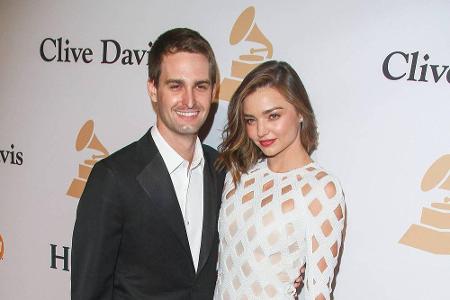 Zwar hat Model Miranda Kerr (34) schon einen Sohn aus der Ehe mit Orlando Bloom, doch mit Evan Spiegel lief laut Kerr nichts...